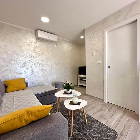 Apartment App Parenzana *